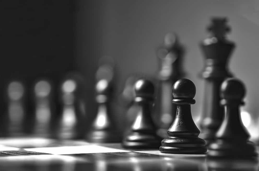 Schachfigur als Symbol für strategische Investmententscheidungen